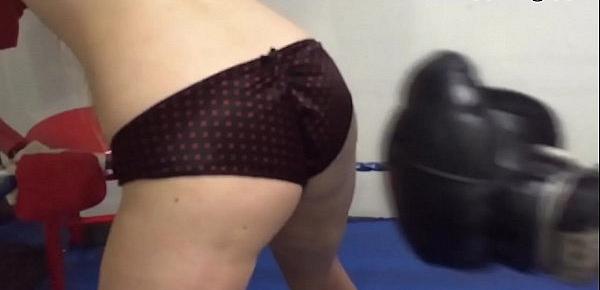  Slow-Motion Booty Boxing a White Girl